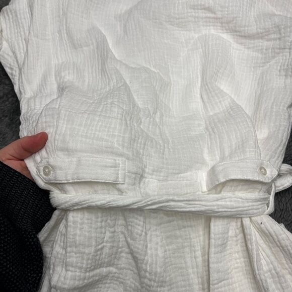 BTFL-life Size XS White Cotton Romper w/ Belt, buttons and adjustable waist - Picture 6 of 7